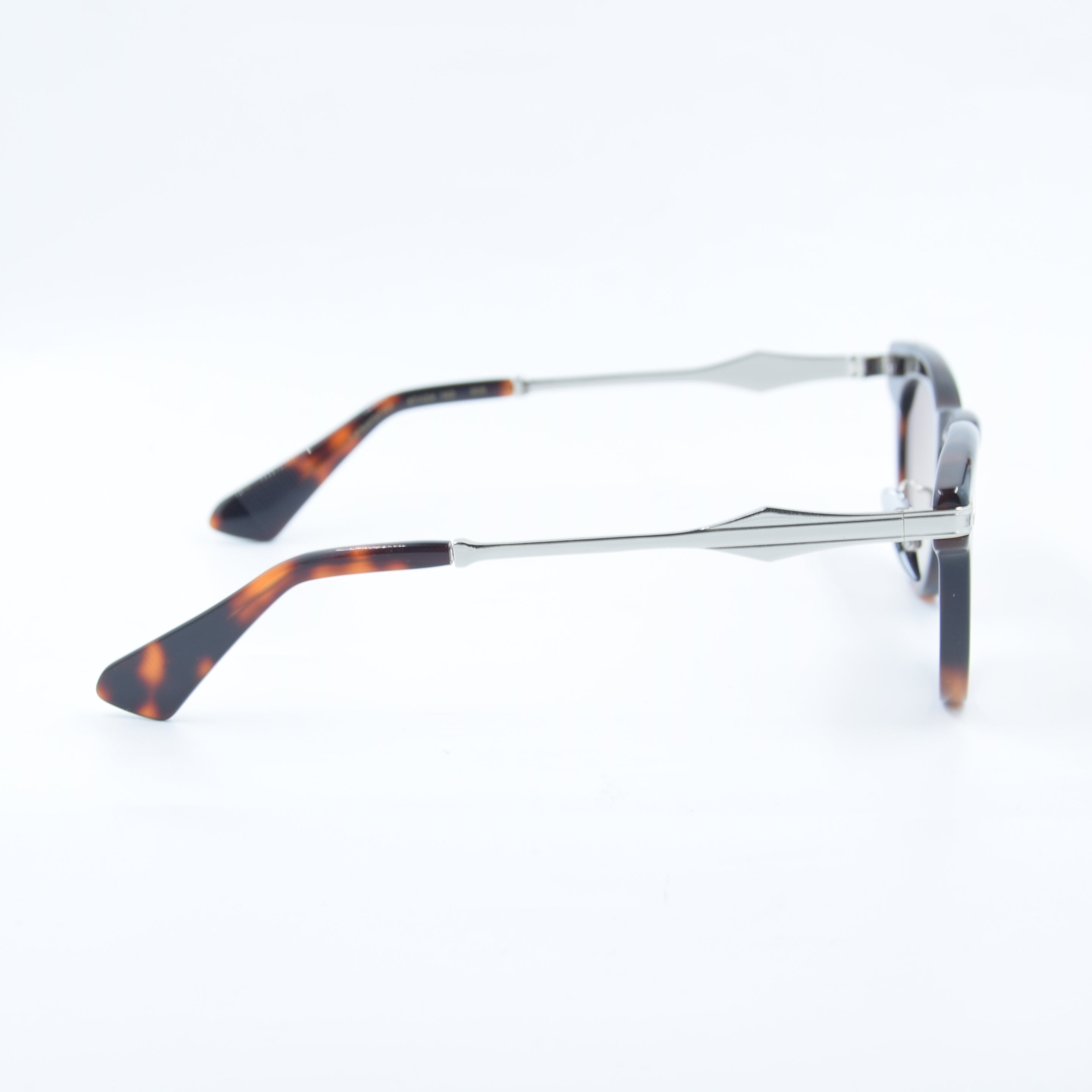 SOLAIRE: Thenri Carbon 1 of 199 006