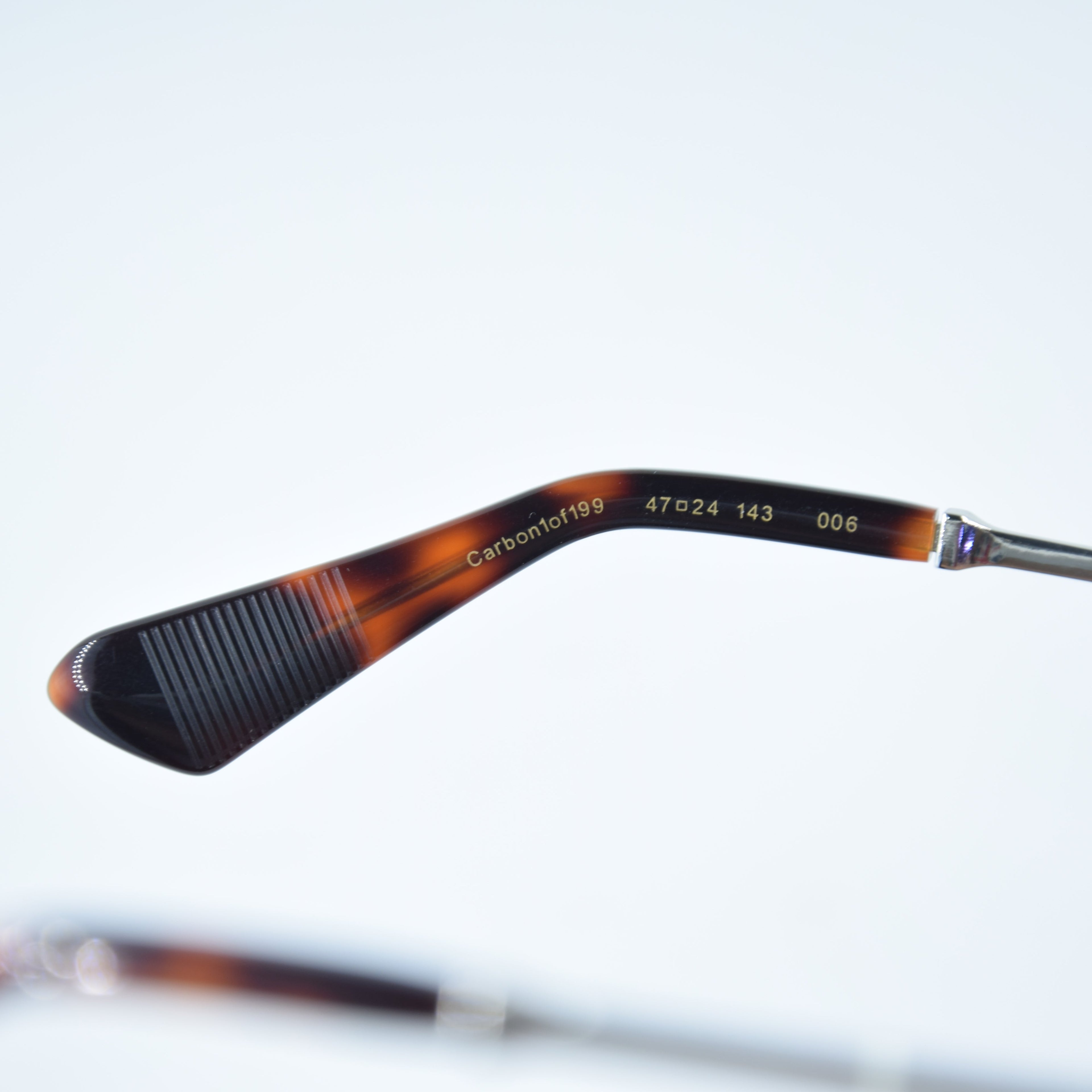SOLAIRE: Thenri Carbon 1 of 199 006