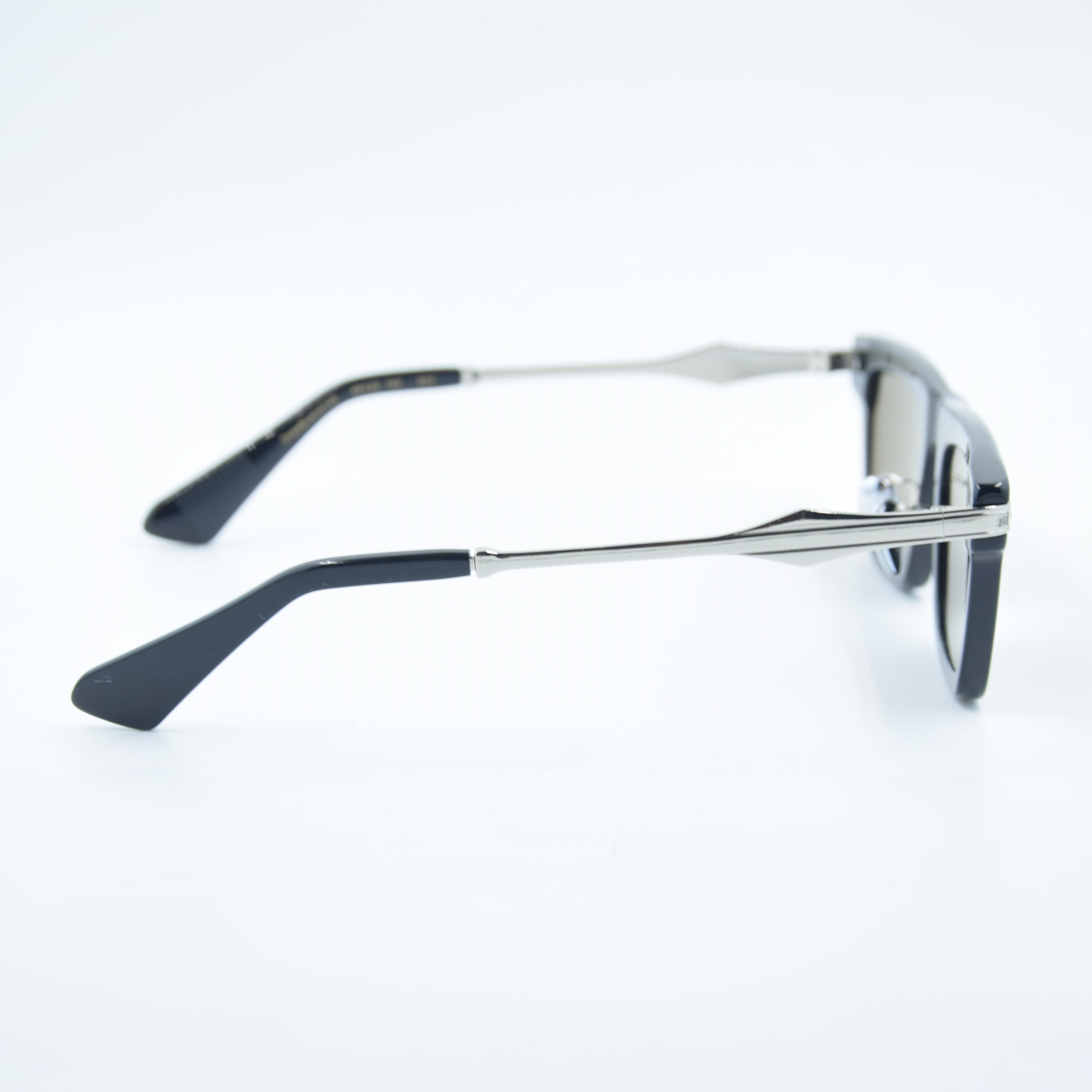 SOLAIRE: Thenri DeepBlue 1 of 149  003