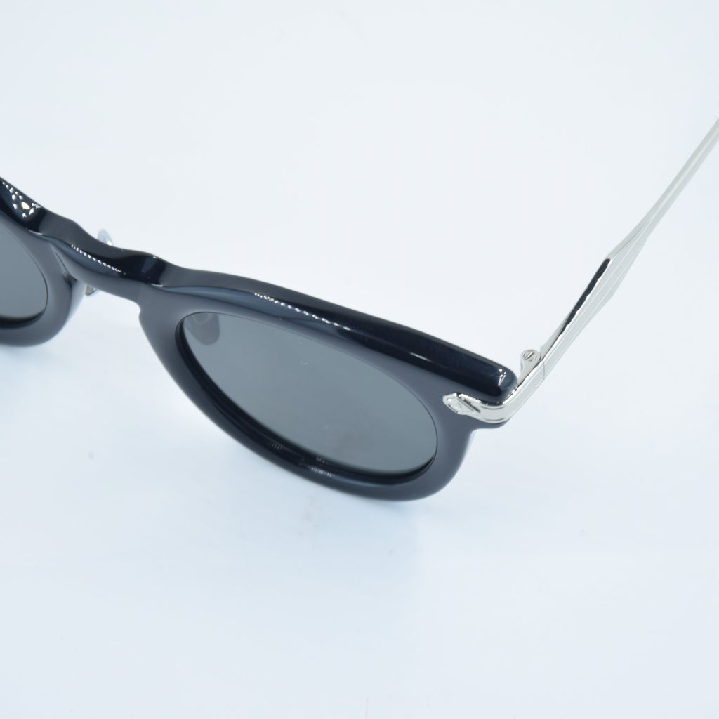 SOLAIRE: Thenri Carbon 1 of 199 003